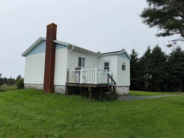 1698 Highway 247, L'ardoise, NS B0E 3B0