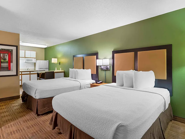 Studio Suite - 2 Queen Beds