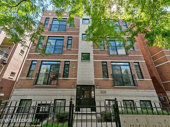 2nd image of 4129 N Kenmore Ave APT 1S