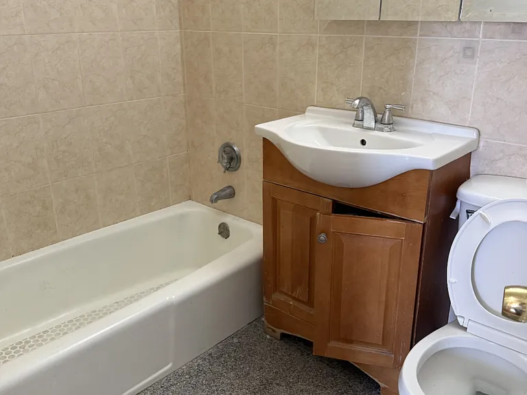 33 Cary Ave #5 — Photo 8