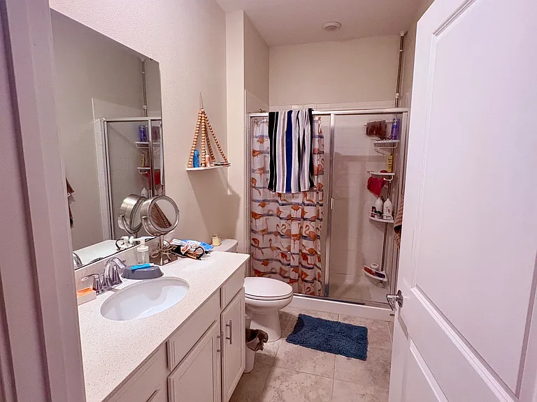 1742 Chatsworth Cir — Photo 4