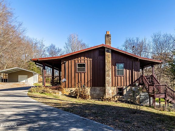 3rd image of 1304 Matthews Hollow Rd