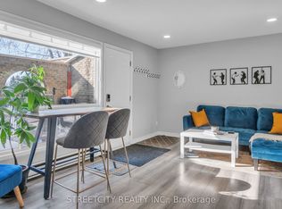 490 Southdale Rd E #8, London, ON N6E 1A4