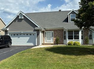 2513 Village Ln, Oshkosh, WI 54904