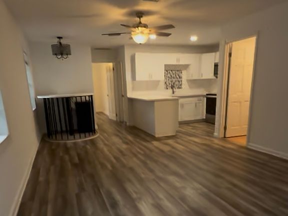 4th image of 807 Newark St #807