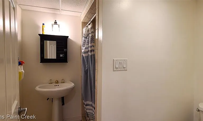 44820 Yorkshire Dr — Photo 16