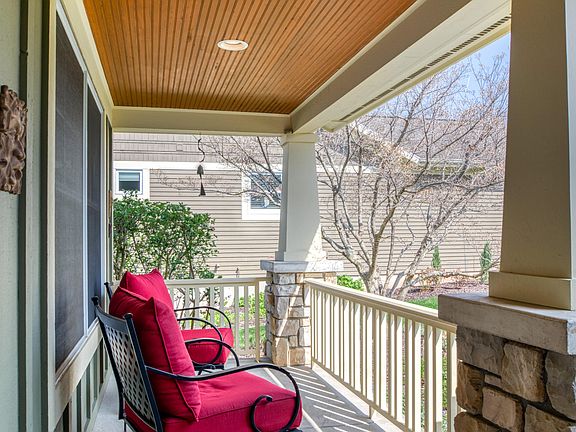 4th image of 2081 Stickley Dr SE