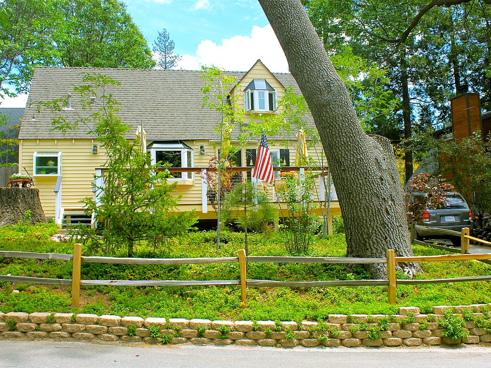 1st image of 343 Heliotrope Dr