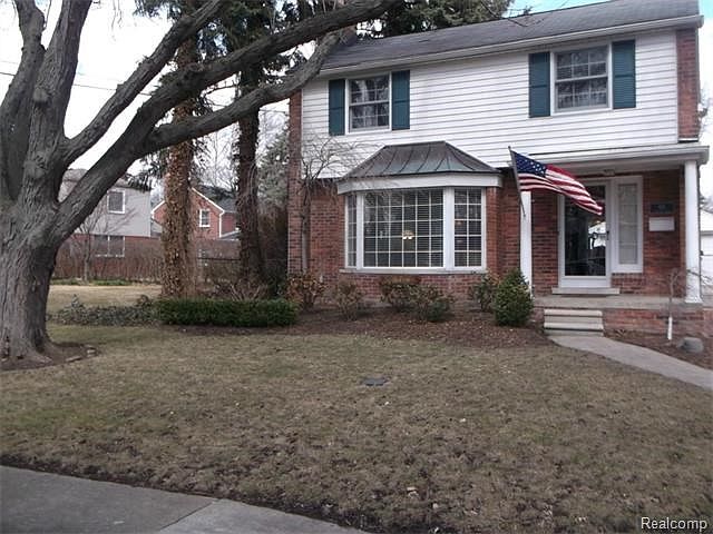 1st image of 422 Champine Pl
