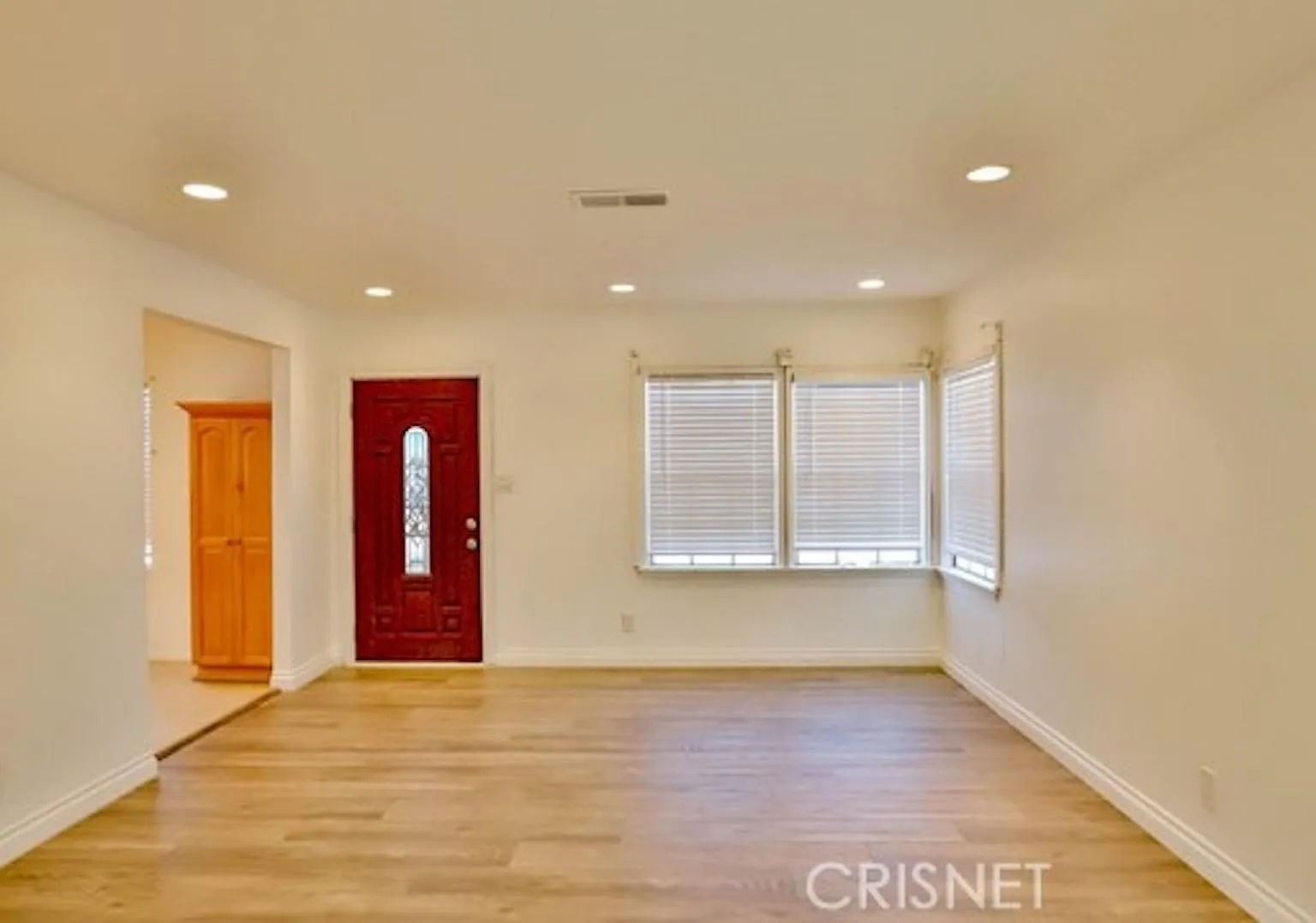 4 bed, 2.5 bath, 1784 sqft, $5,495 — Photo 3