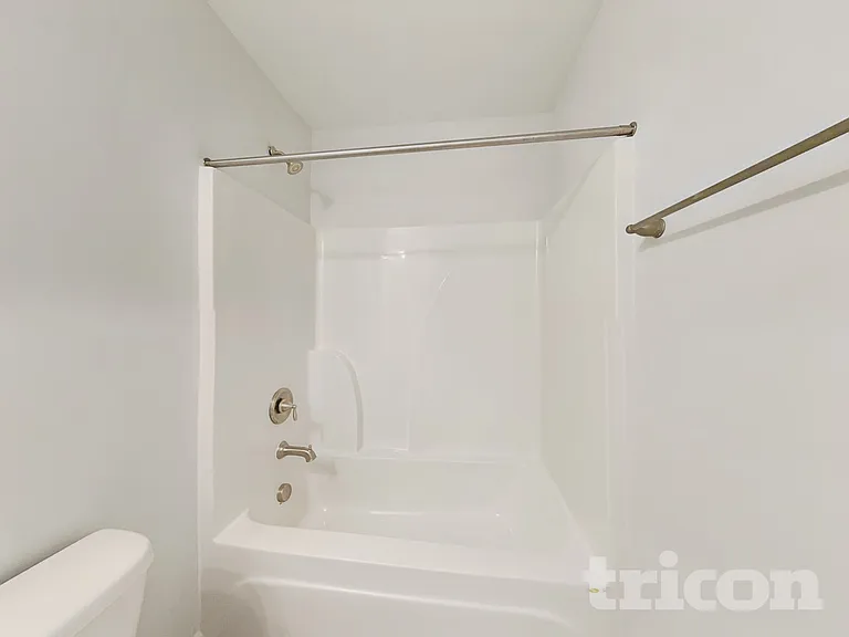 181 Brisbane Dr — Photo 17