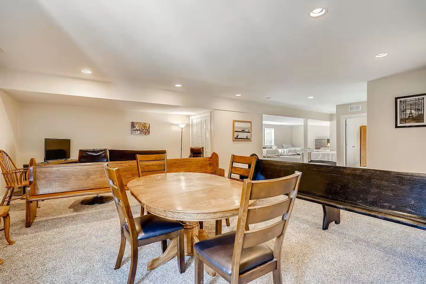 2 bed, 4000 sqft, $4,000 — Photo 4