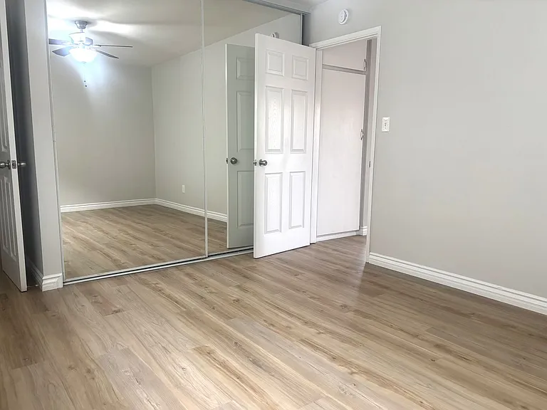 1502 Scott St — Photo 15
