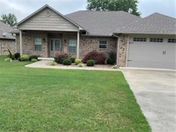 1908 Mars Dr, Russellville, AR 72801