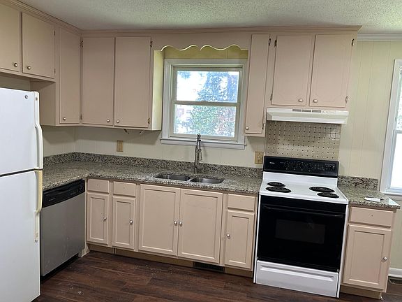4th image of 1596 Bevard Rd
