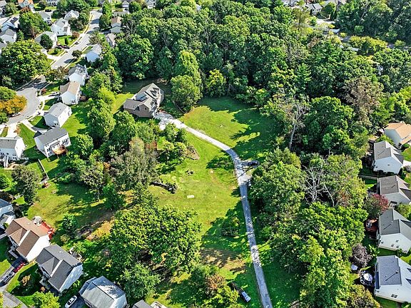 4th image of 2C Stone Garden Ct