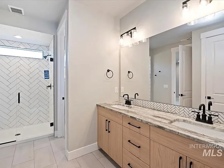 404 Hidden Mill Ct — Photo 17