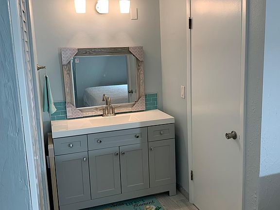 5th image of 2700 Gulf Blvd #3W