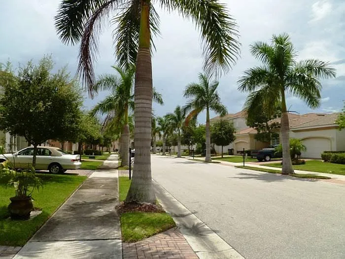 8686 Pegasus Drive — Photo 4