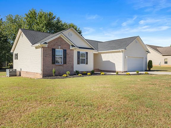 2nd image of 168 Misty Meadows Cir SE