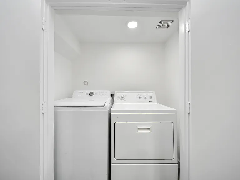 3910 Woolworth St — Photo 6