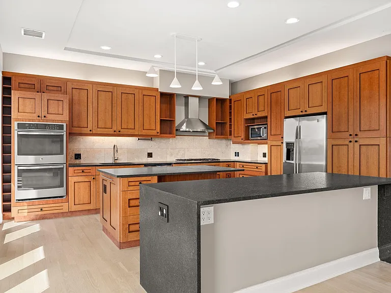 10204 Echoridge Dr — Photo 11