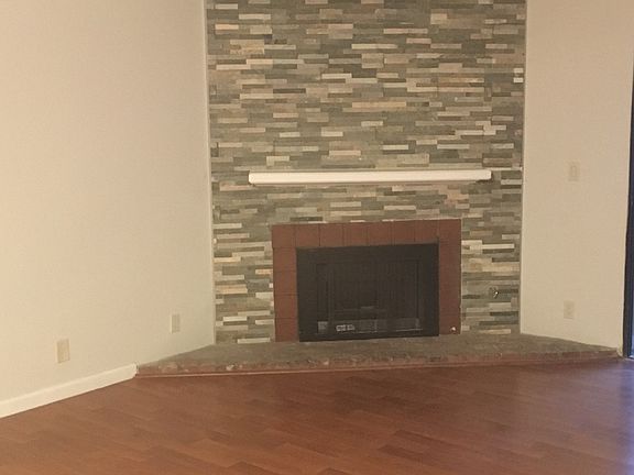 fireplace living room