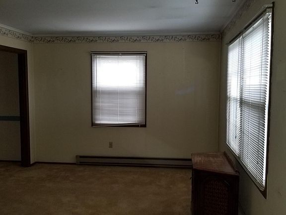 3rd image of 108 Crockett Ave