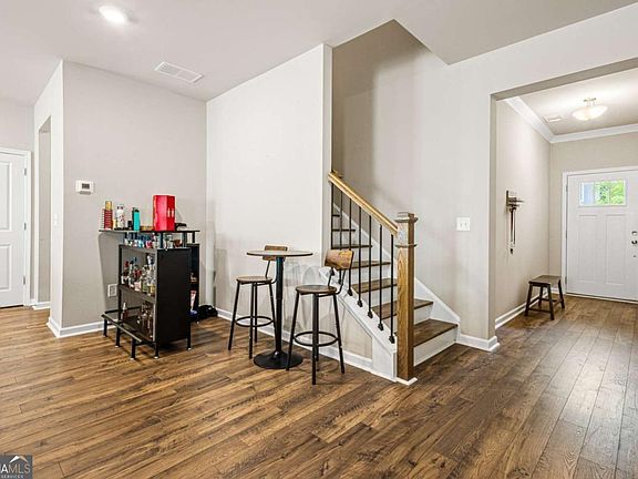 2nd image of 1135 Elyse Ln