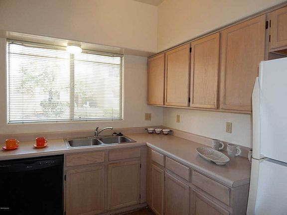 5th image of 4330 E Samantha Dr