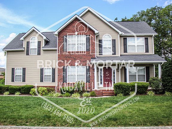 2nd image of 5722 Rhyne Cove Ln
