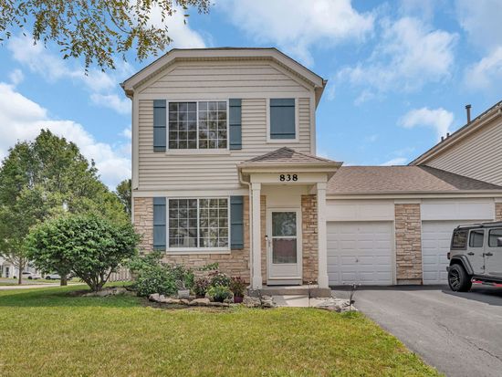 838 Daniel Dr, Minooka, IL 60447