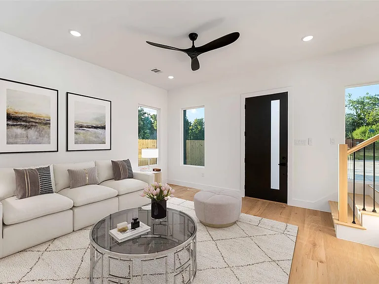 4353 Aledo St #B — Photo 3