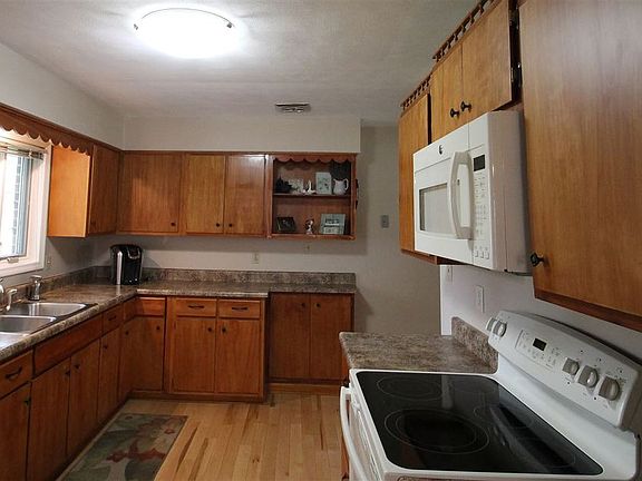 2nd image of 4511 N Wyss Ln