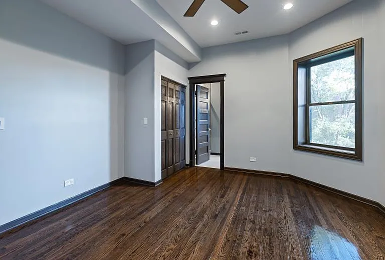 444 E 48th St #2W — Photo 23