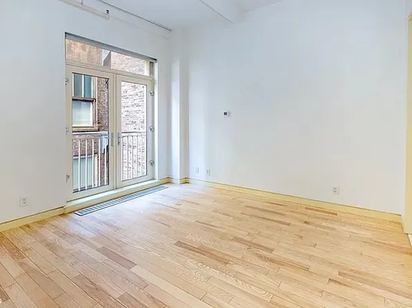 16 West 19th Street image 13 of 27