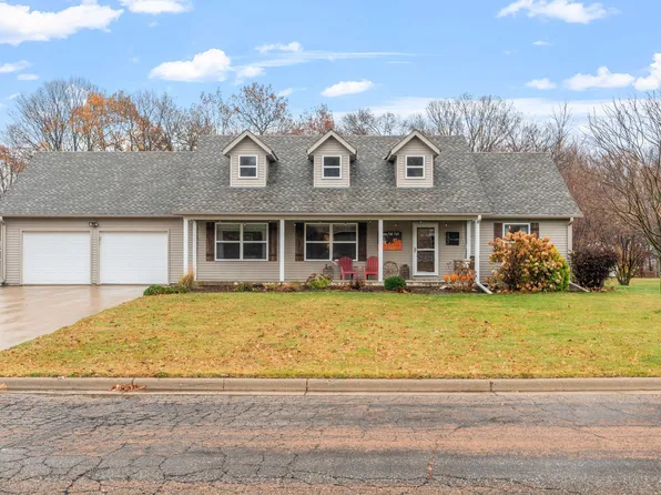 227 Maple Ridge Dr, Henderson, MN 56044