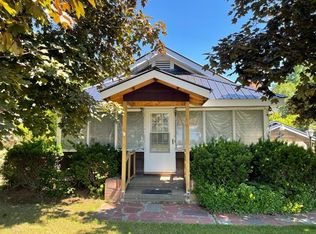 3113 Broad St, Port Henry, NY 12974