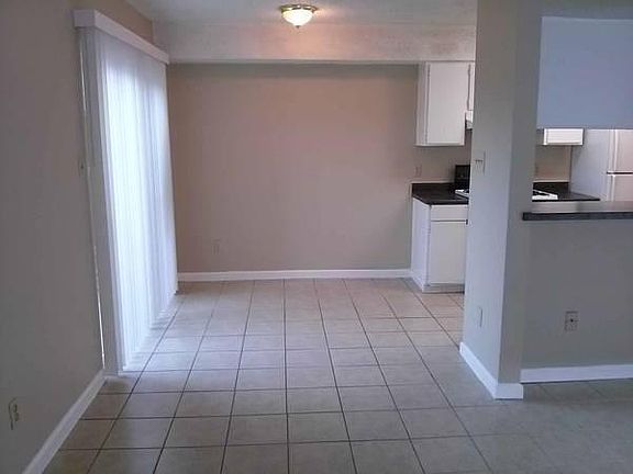 2nd image of 1321 Southport Dr APT A