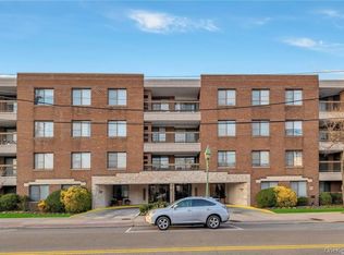 376 Central Avenue #3-V, Lawrence, NY 11559