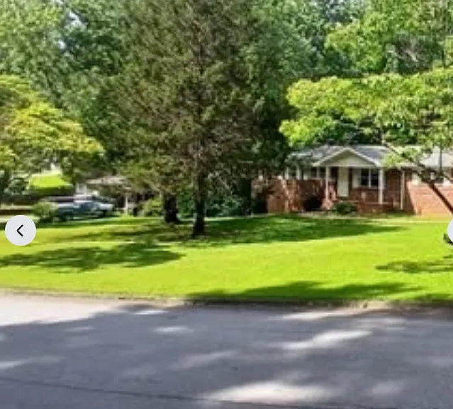 6090 King Arthur Dr — Photo 1