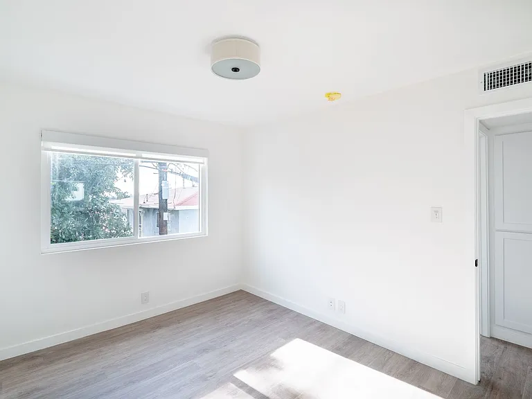 3168 Wabash Ave — Photo 21