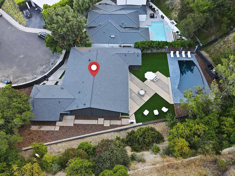 9289 Swallow Dr — Photo 38