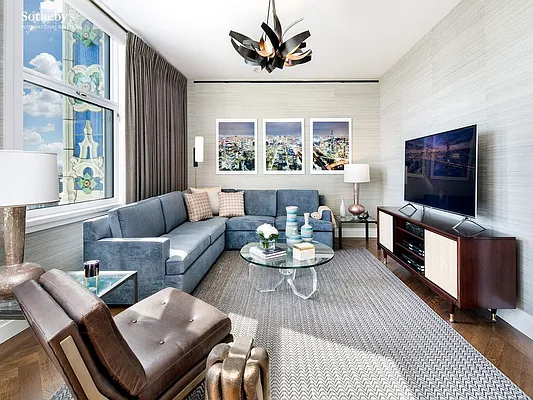 Sold by Sotheby's International Realty | media 13