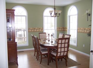 7124 Oliver Beach Rd, Baltimore, MD 21220