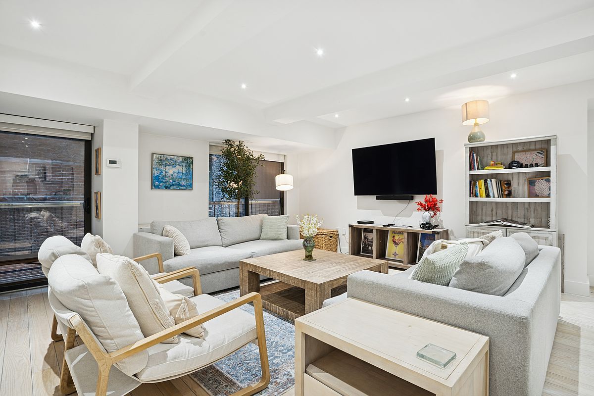 254 Park Avenue South #2PR