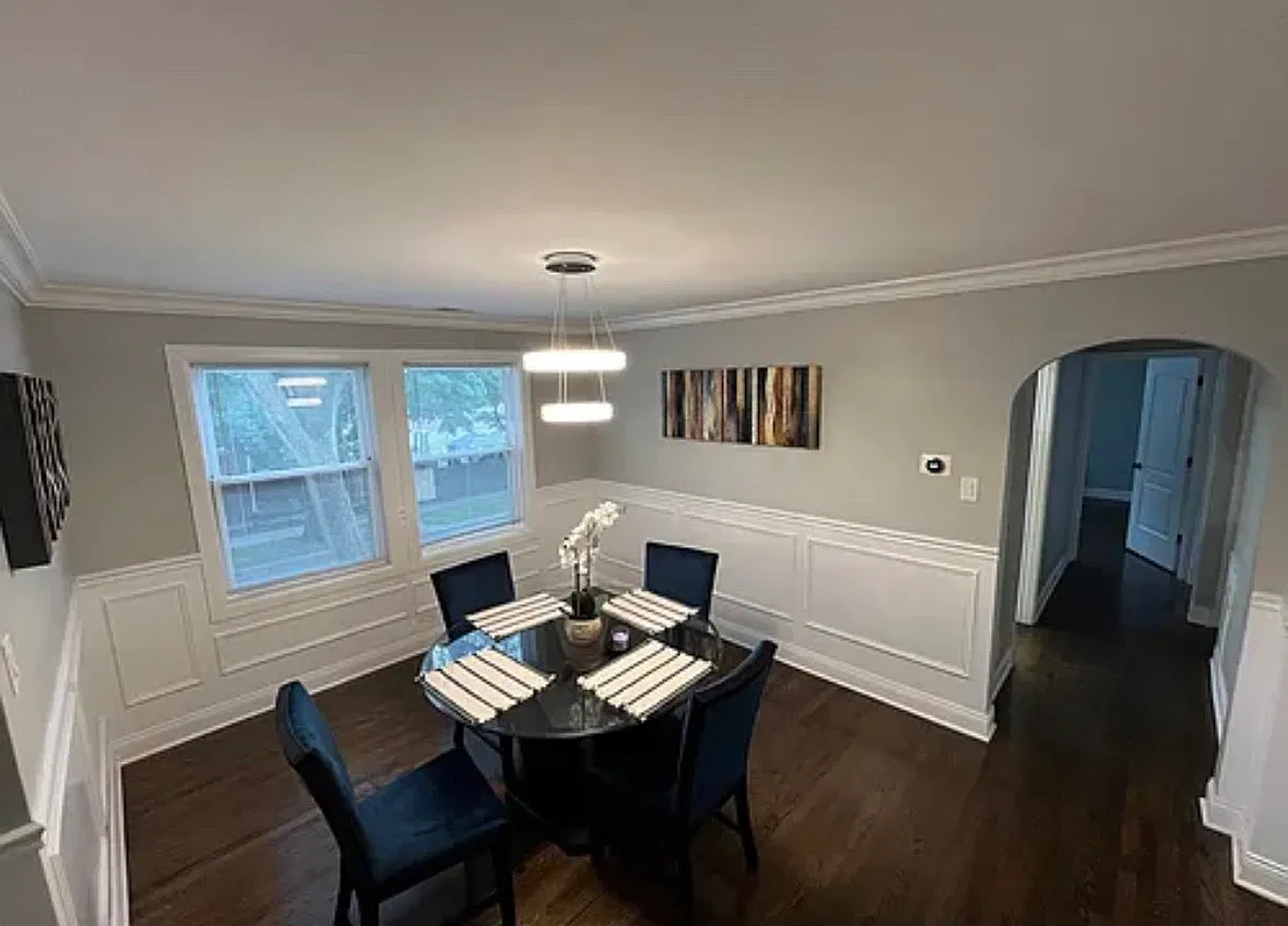 2 bed, 1.5 bath, 1800 sqft, $1,800 — Photo 2