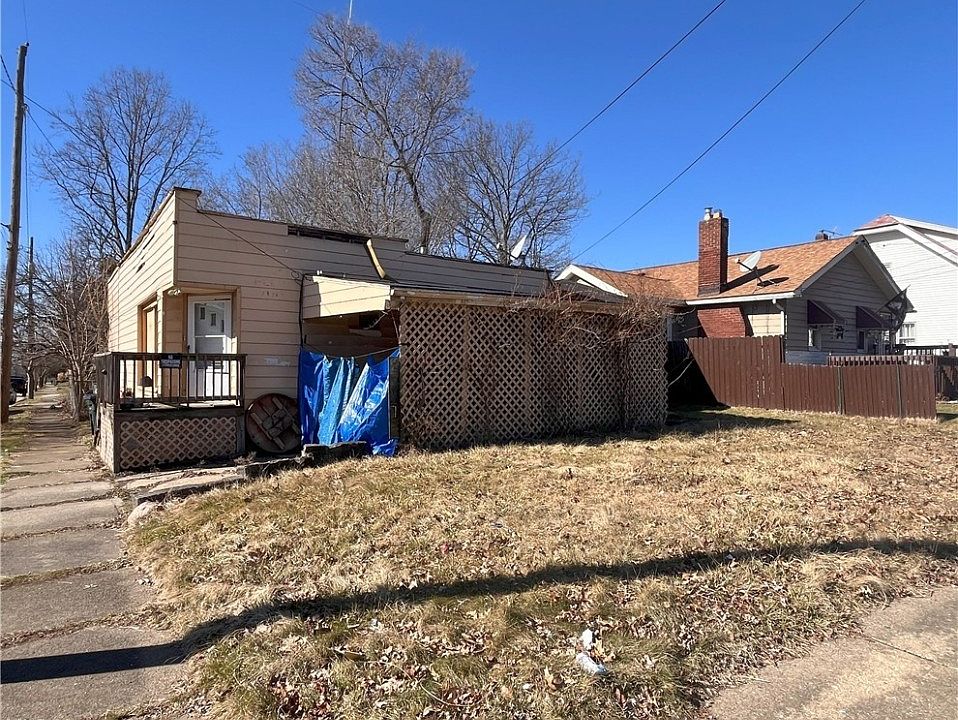 2nd image of 835 Harrison Ave