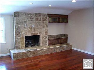 2nd image of 9527 Amsdell Ave