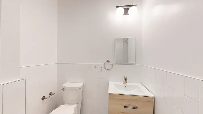 Rented by Bond New York | media 33